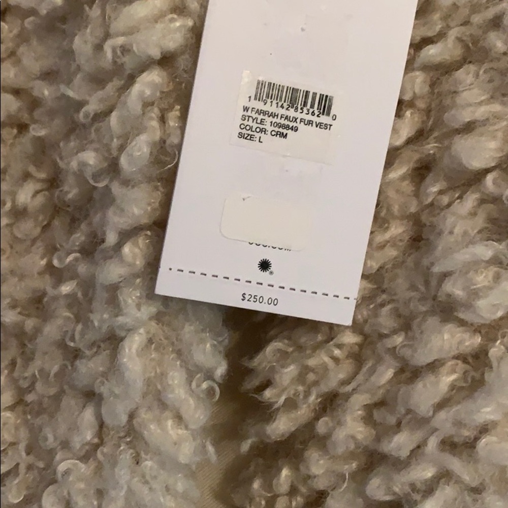 FIRM PRICE classic UGG FARRAH FAUX FUR VEST 12-14 - Picture 7 of 8